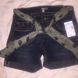 NWT BONGO women’s jean shorts size 7